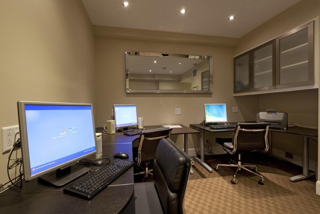 Hotel Le Cantlie Suites Montreal Exterior photo