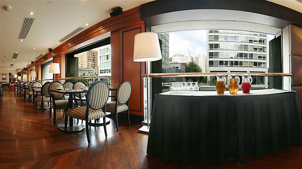 Hotel Le Cantlie Suites Montreal Exterior photo